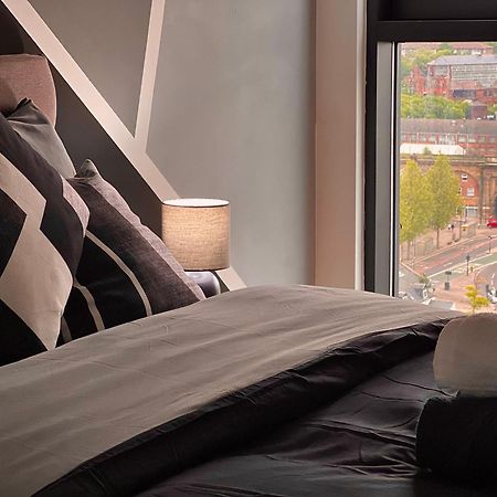 Penthouse Gem, Central, Scenic Views, Stylish, Modern, City Centre 2Br Sheffield Exteriér fotografie